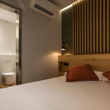 Fontanella By Bcn Urban Rooms Barcelona Exterior photo